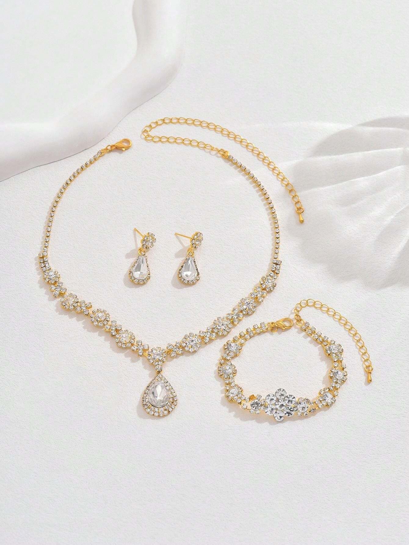 Wedding Dinner Fashion Jewelry Set, Including Necklace, Earrings, And Bracelet. Floral Design With Rhinestones In Silver Color